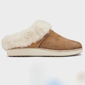 Olukai Kui sheepskin slipper